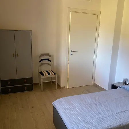 Carlotta Bianca Vacation With Swimming Pool Apartment *