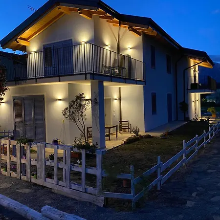 Carlotta Bianca Vacation With Swimming Pool Apartment